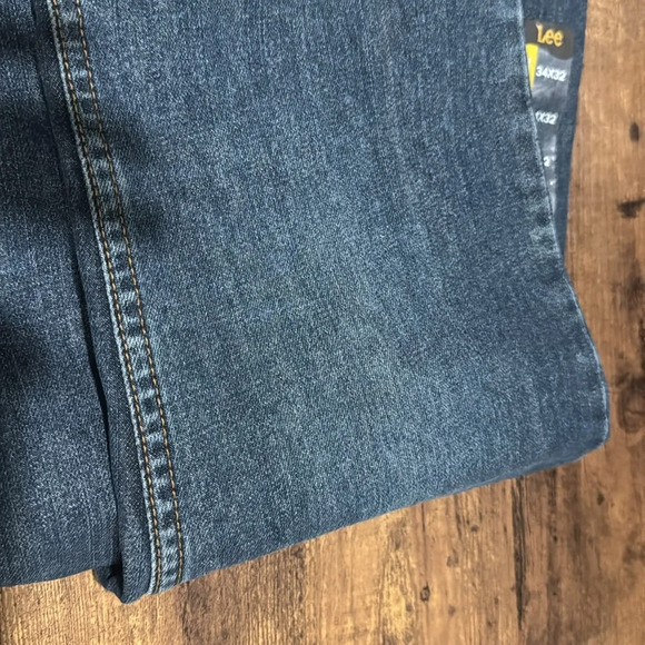 NWT Lee Lieutenant Regular Fit Straight Leg Men’s Jeans. 34x32. Great Gift! - Picture 6 of 8